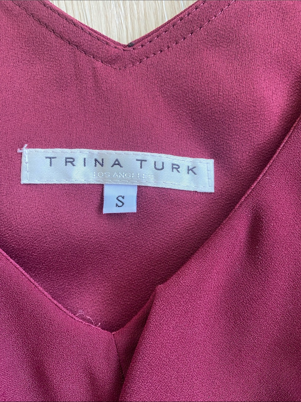 Trina Turk Burgundy Ruffle Sleeve Cold Shoulder Blouse V-Neck Flutter Sleeve Top - Picture 6 of 10